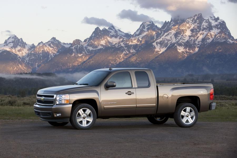 Chevrolet Silverado Extended Cab 2007 года  (фото 31 из 51)